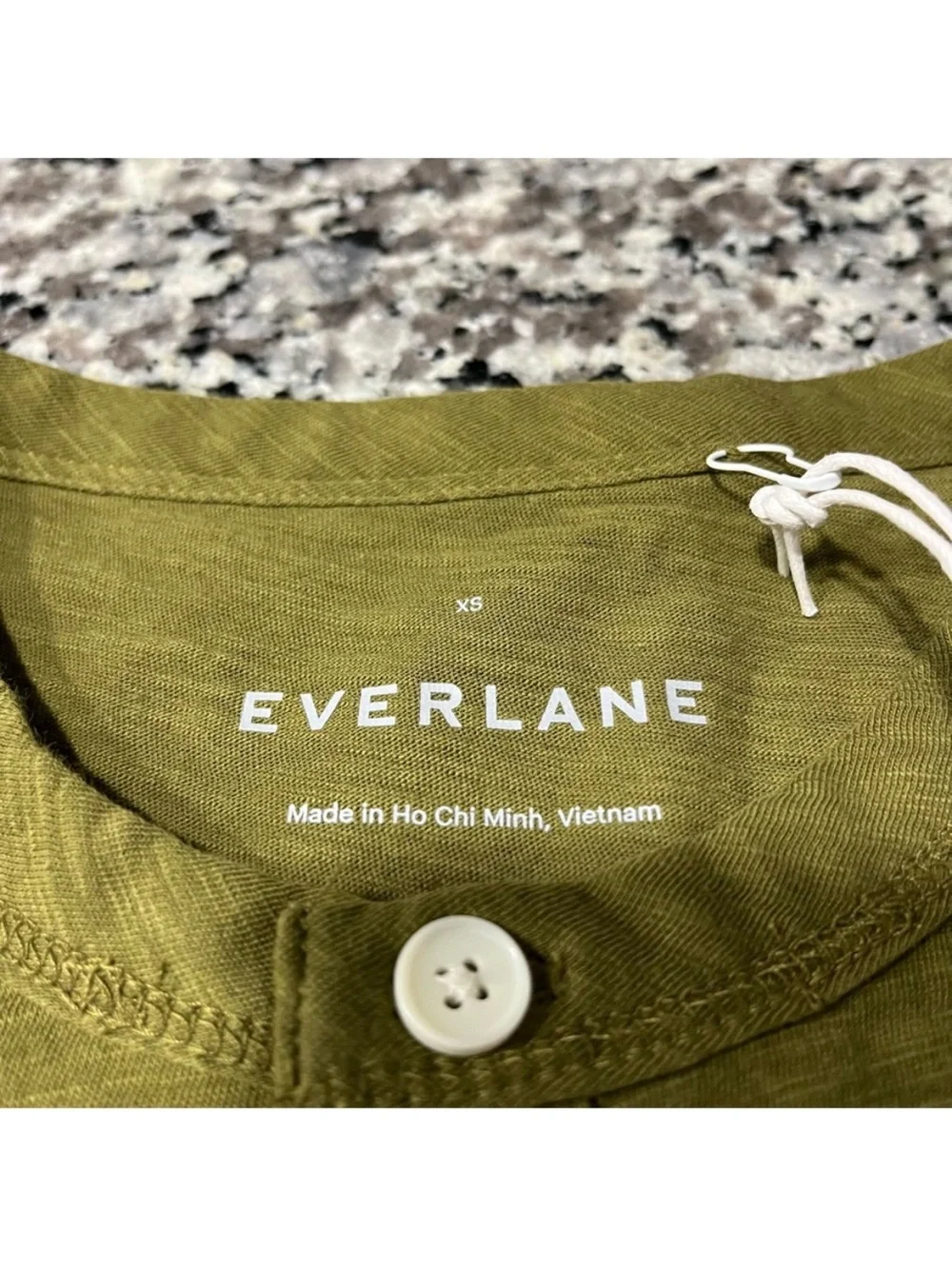 Everlane Shirt XS Henley Tee Green - Picture 7 of 8
